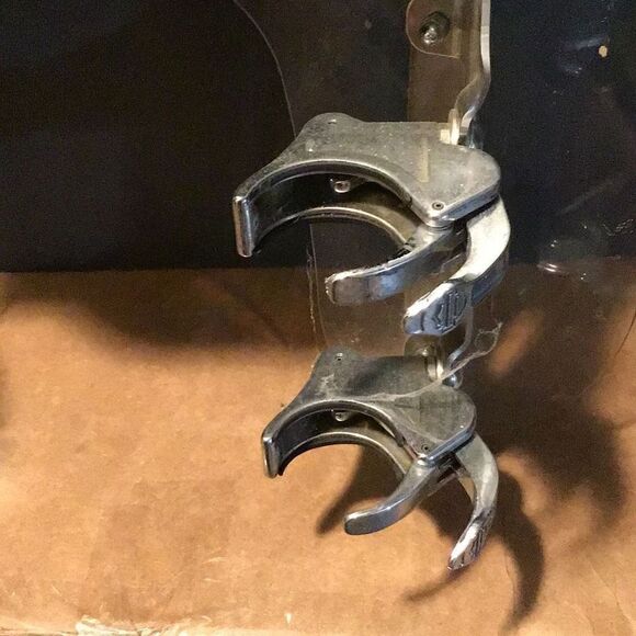 Snap on windshield for Harley Davidson hog with low box and lighter attachment n - Picture 4 of 8